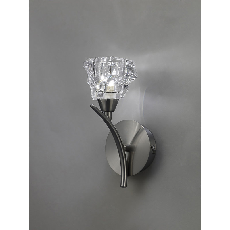 Aynor 1-Light Dimmable Satin Nickel Wallchiere
