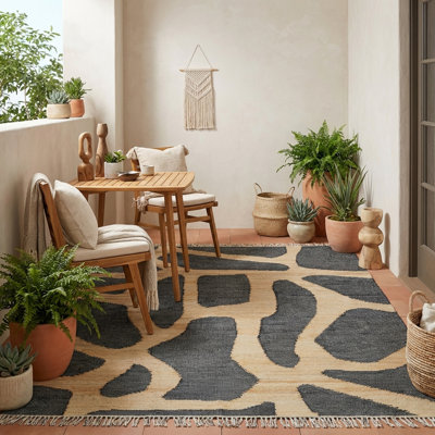 Nevels Karo Natural Black Flatwoven Handmade Indoor Rug