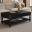 Table basse à plateau relevable de 47,24 po, assemblage sans outil, conception en bois massif avec texture cannelée et pieds romains-563846213-784332438