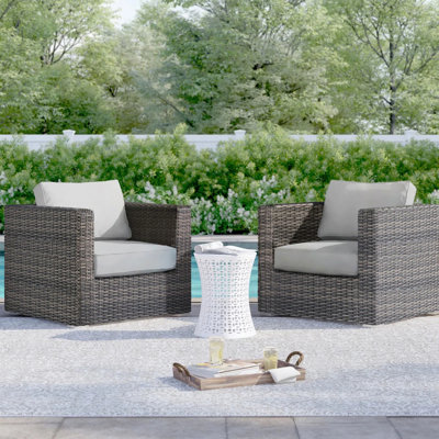 Chaise de patio entièrement assemblée avec coussins moelleux Comfort-Ready - idéale pour la détente en plein air