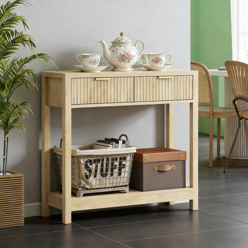 Console étroite avec tiroirs cannelés et tablette ouverte pour un rangement peu encombrant