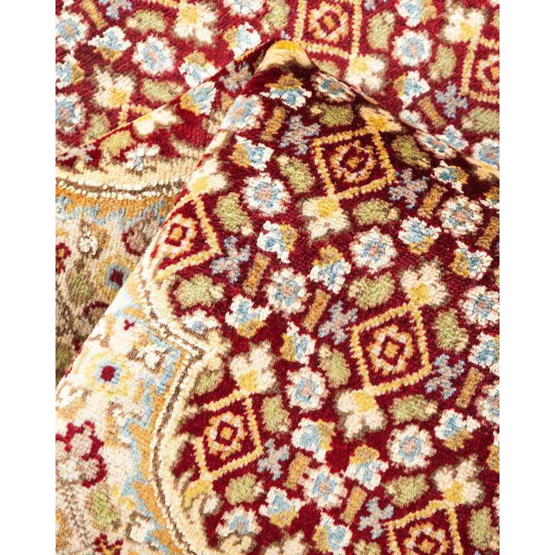 Classic One-of-a-Kind 4' 8" x 7' 5" Hand Knotted Area Rug