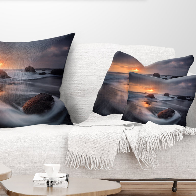Lever de mer à Burgas Bay près du coussin Atia, 12 po x 20 po, Rectangle