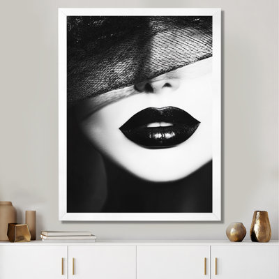 Monochromeblack Monochrome Glam Muse IV - Tableau encadré de femme à la mode