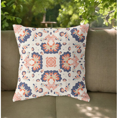 Coussin 18 po x 18 po