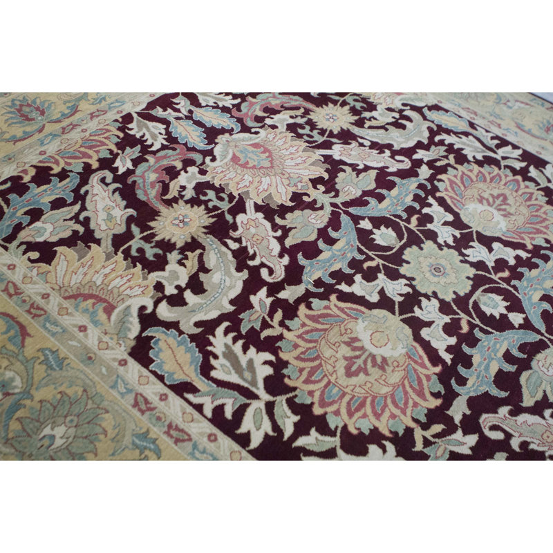 Tapis vin et or noué à la main de haute qualité