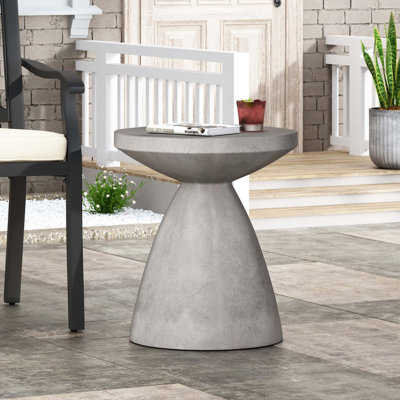 Table d'appoint d'extérieur en béton léger