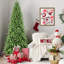 Arbre de Noël à charnière mince avec branches en PE + PVC et support en métal stable-1424041681
