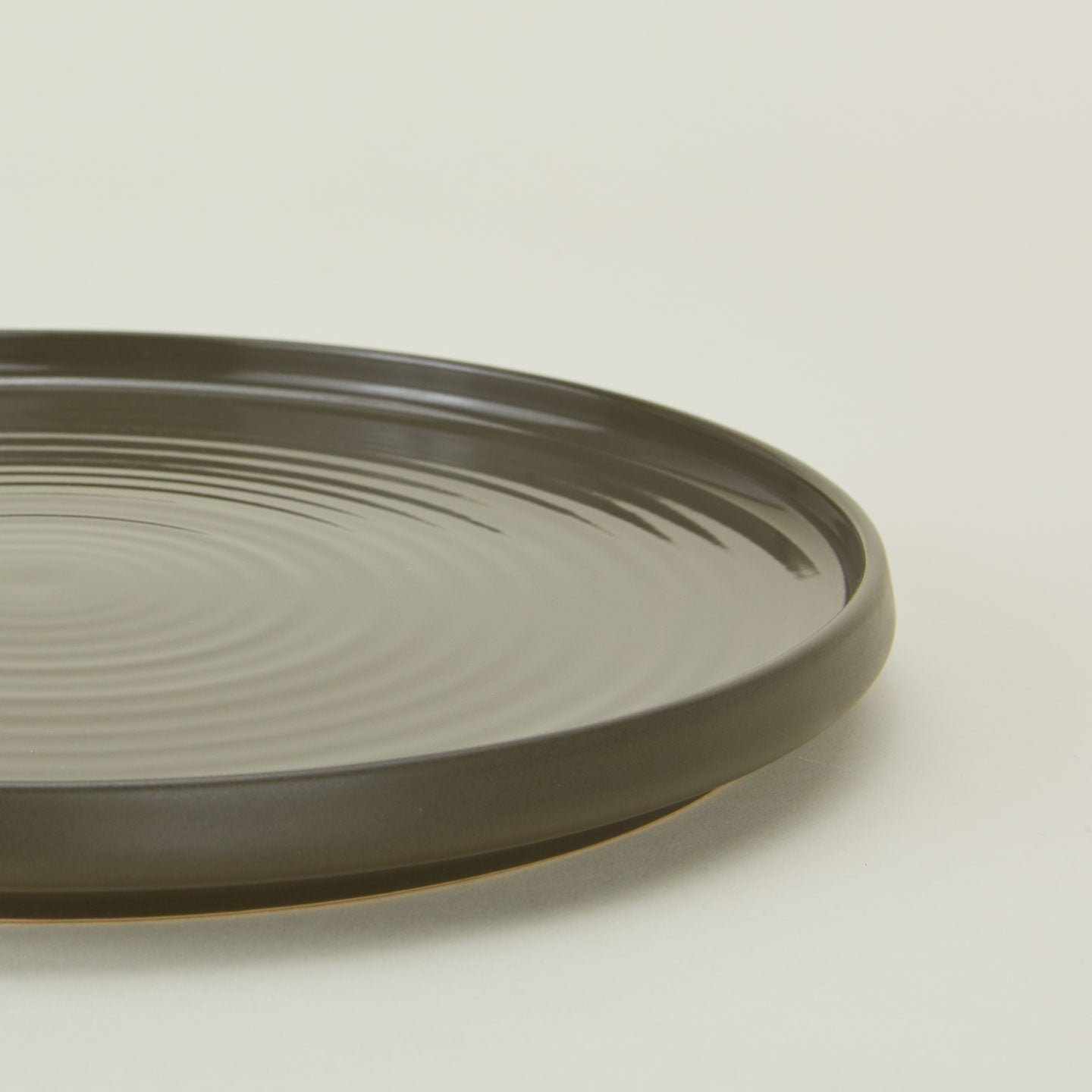 Essential Dinnerware 9" Salad Plate, Olive
