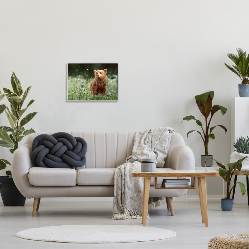 Conception d'art sur toile Stupell Industries Bear & Butterfly in Meadow par Mark Kelso, H 16 po x l 20 po x P 1,5 po
