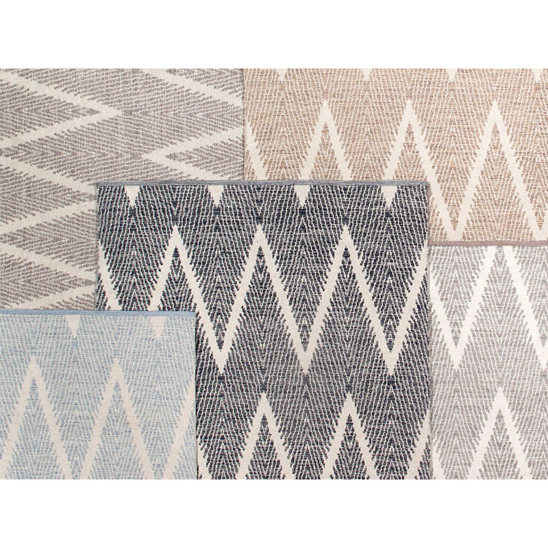 Navy Simplicity 8' x 10' Hand-Woven Cotton Chevron Rug
