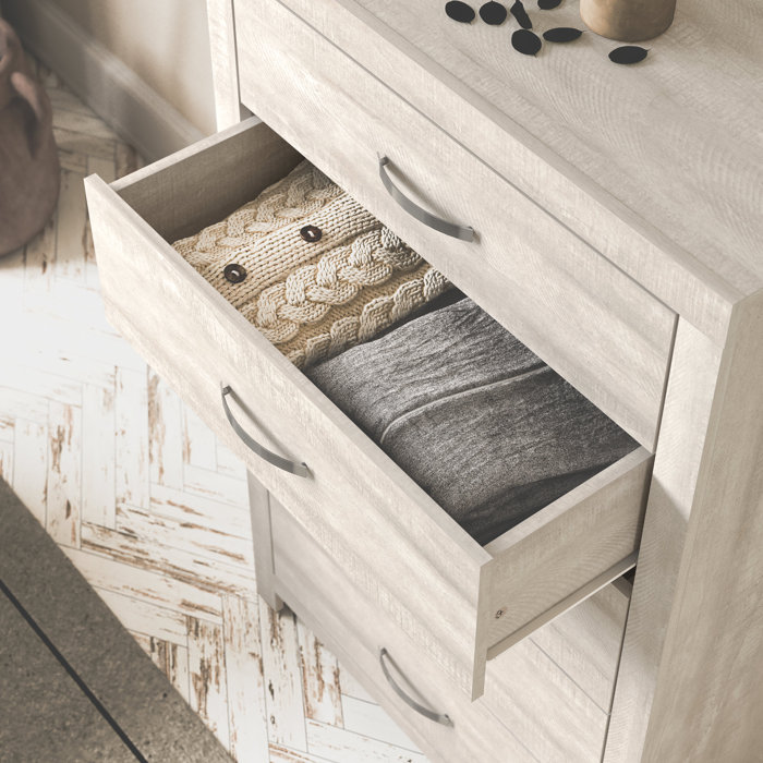 Wade Logan® Aimaan 5 Drawer 29.6