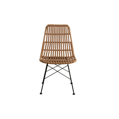 Winding Wicker Lounge Chair
