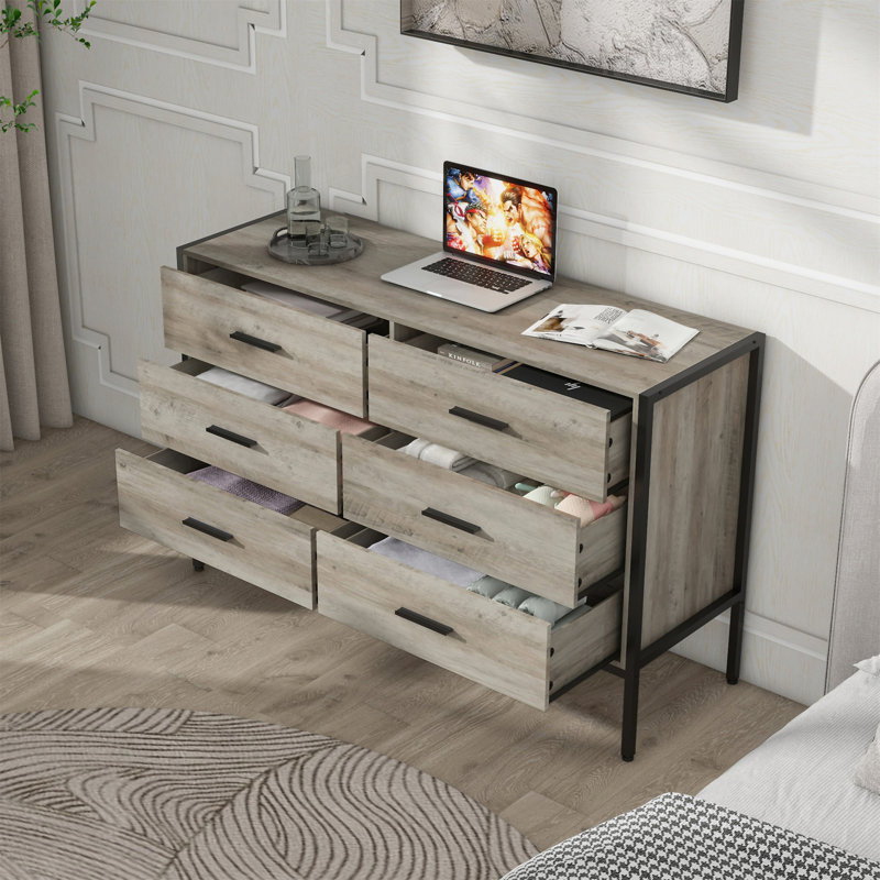 Commode en bois avec 6 tiroirs