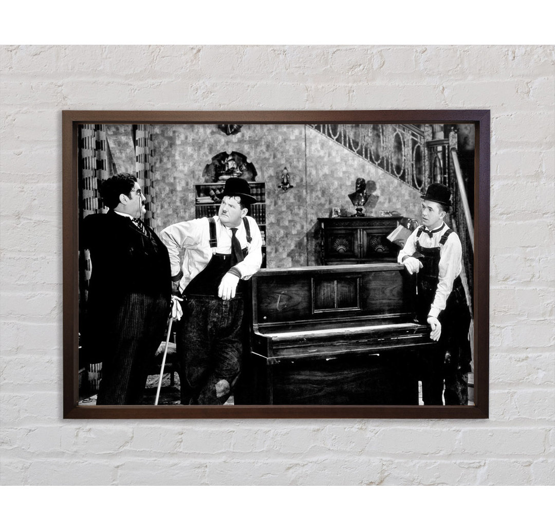 Laurel And Hardy Piano Break - Einzelner Bilderrahmen Kunstdrucke auf Leinwand