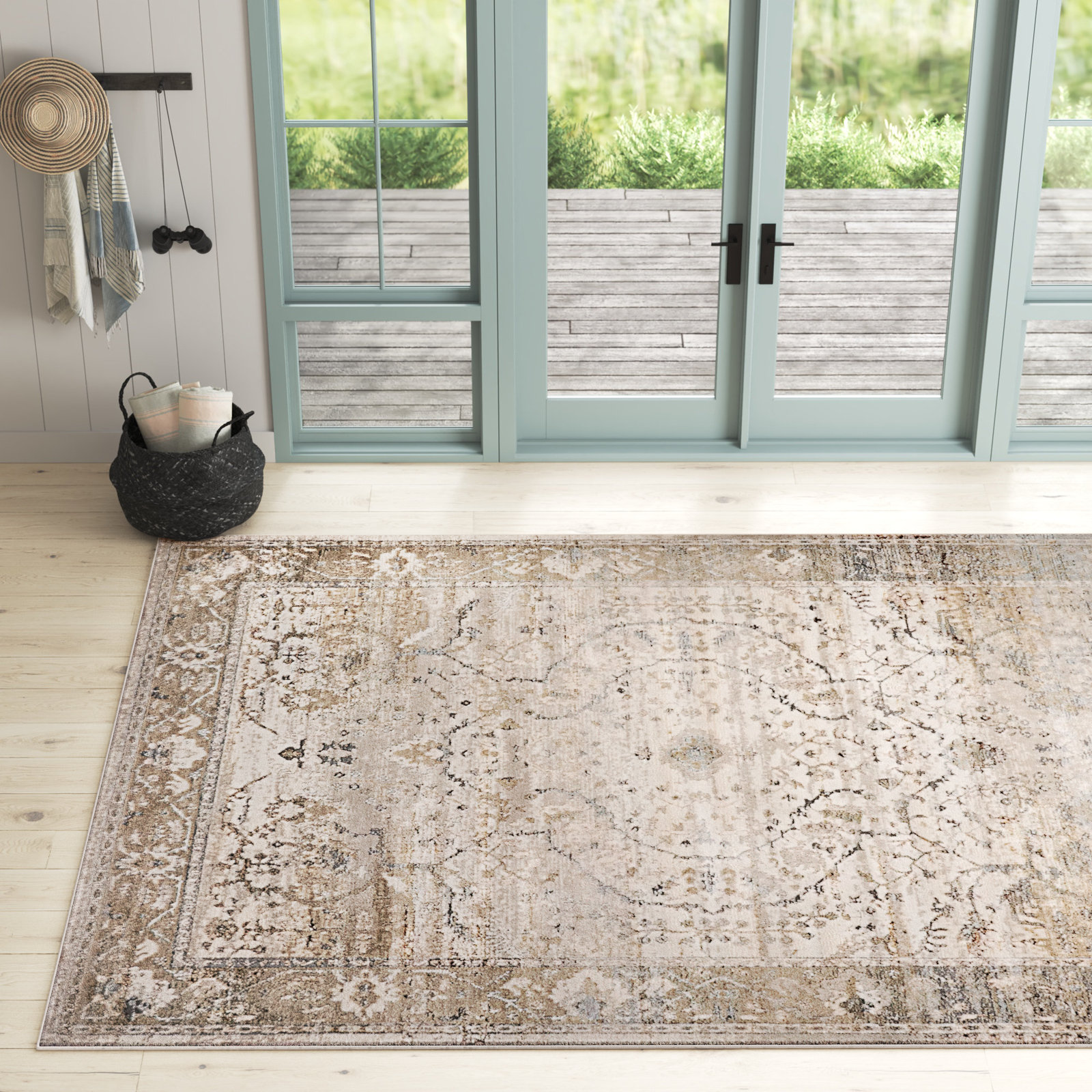 Lynnette Gray/Beige Rug, Rectangle 9'6" x 13'