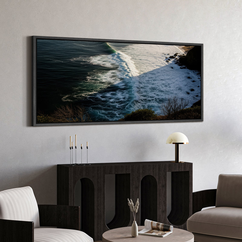 «Waves Crashing on Rocky Shore», art mural sur toile - Photographie d'océan côtier pour décor de maison de plage ou d'inspiration nautique