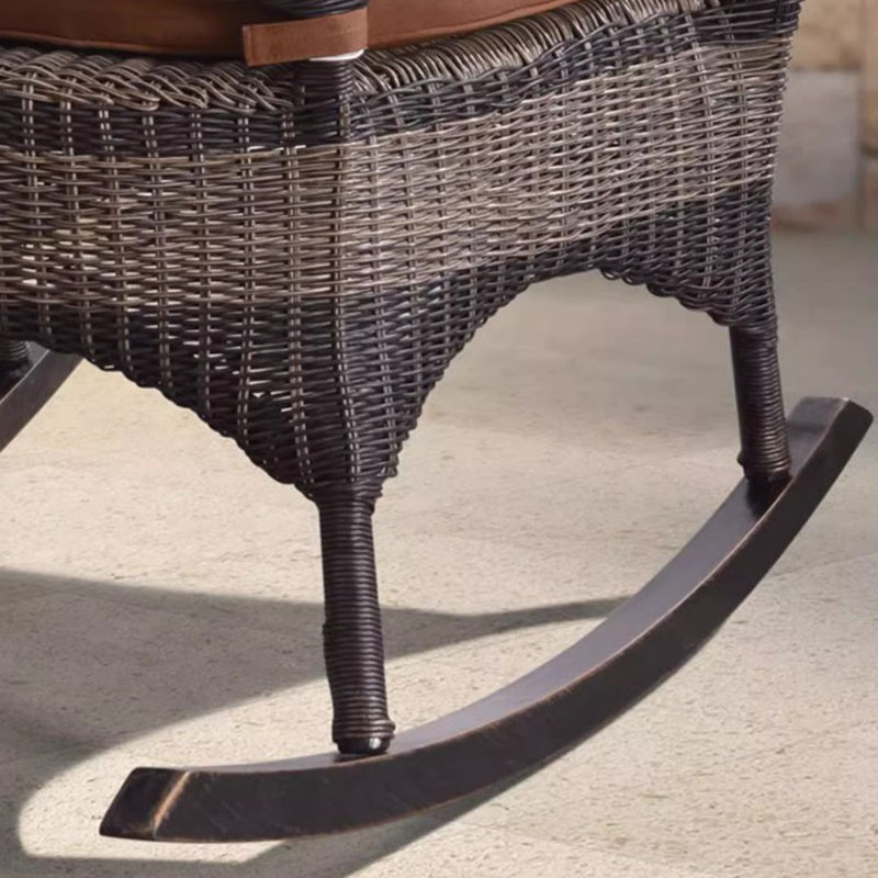 Chaise berçante simple en métal