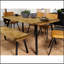 Table de salle à manger en bois de manguier naturel et noir de style naturel, écologique et durable pour les intérieurs modernes et rustiques