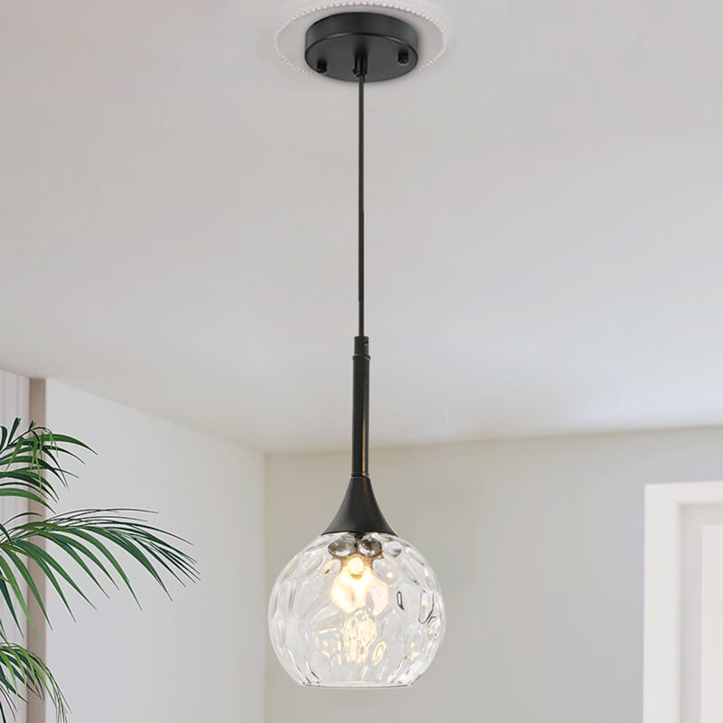 Luminaires suspendus 1 lumière au-dessus d'un îlot avec abat-jour en verre martelé, Clair