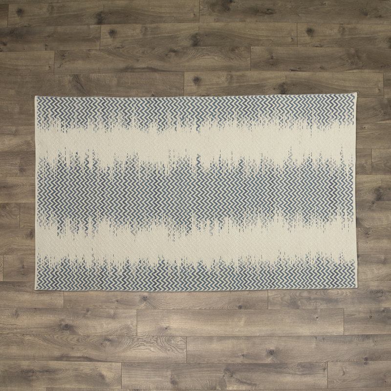 Fort Calhoun Hand Woven Cotton Chevron Rug, Rectangle 5' x 8'