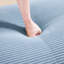 Bleu 4 modulaire avec éponge 32d à haute élasticité, structure antidérapante, conception de méridienne et accoudoir relaxant en forme de L avec tissu en soie lisse et antidérapant