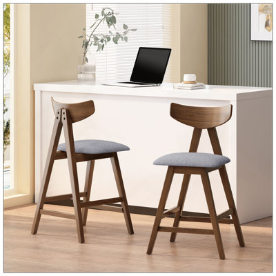Ensemble de 2 tabourets de comptoir de style Mid-Century modernes en bois d'hévéa et sièges rembourrés pour des espaces de salle à manger et de bar élégants.