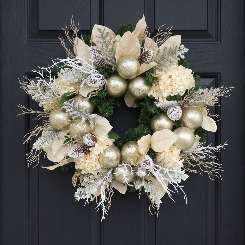 Becker 28 " Handmade Hydrangea Wreath
