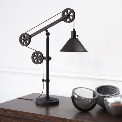 Descartes Metal Lamp