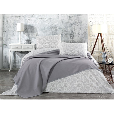 Cotton Paisley Coverlet