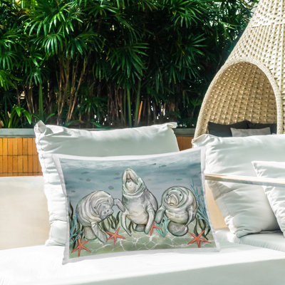 Coussin d'extérieur imprimé Manatee Trio & Starfish par Ziwei Li
