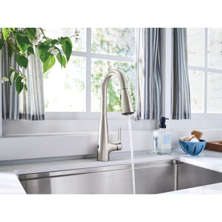 Haelyn Touchless Single-Handle Pulldown Sprayer Kitchen Faucet with MotionSense Wave and Power Clean