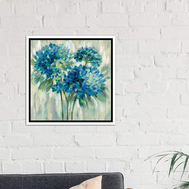 "Rafale d’hortensias" par Silvia Vassileva, reproduction d’art, H 18 po x l 18 po x P 1,5 po, Toile blanche encadrée