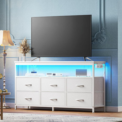Meuble télé pour chambre à coucher, commode 47 po pour meuble télé 43, 50, 55 po, meuble télé blanc avec rangement, centre de divertissement avec prises de courant, commode 6 tiroirs en tissu pour le salon