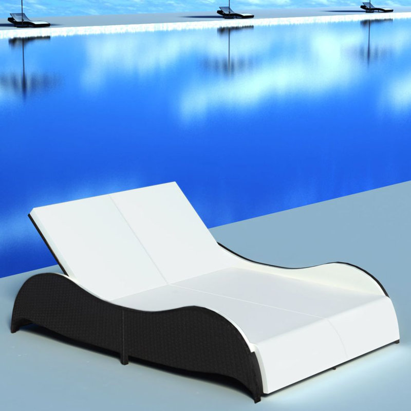 Viqueque 80" Long Single chaise with Cushions, Black