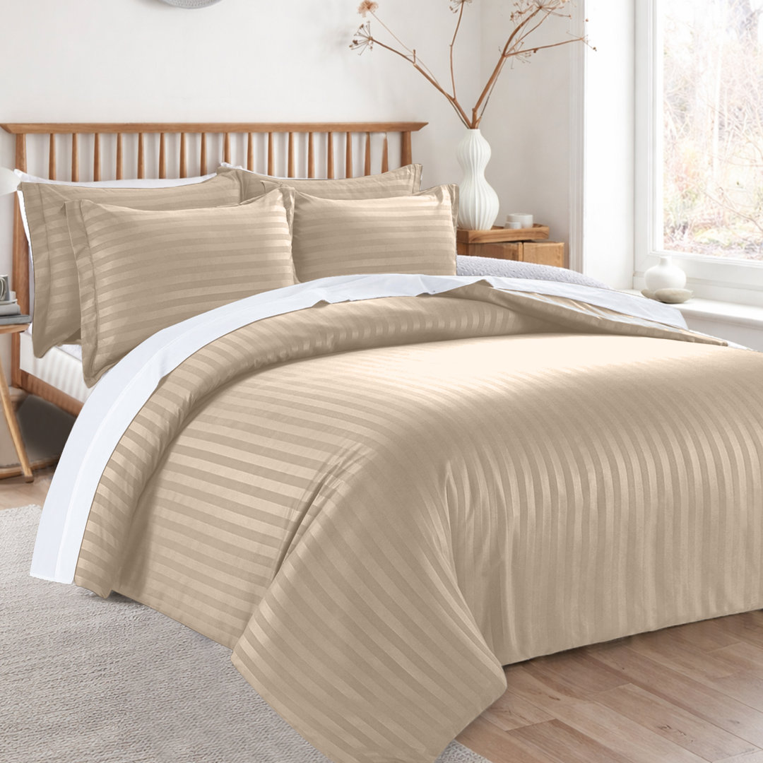 Microfiber 250 TC Reversible Stripe Duvet Cover Set with Pillowcases