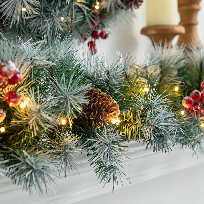 Guirlande de Noël 9 pi avec lumières DEL Soperton