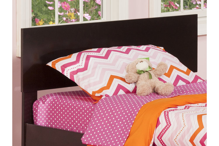 Fatuberlio Panel Headboard
