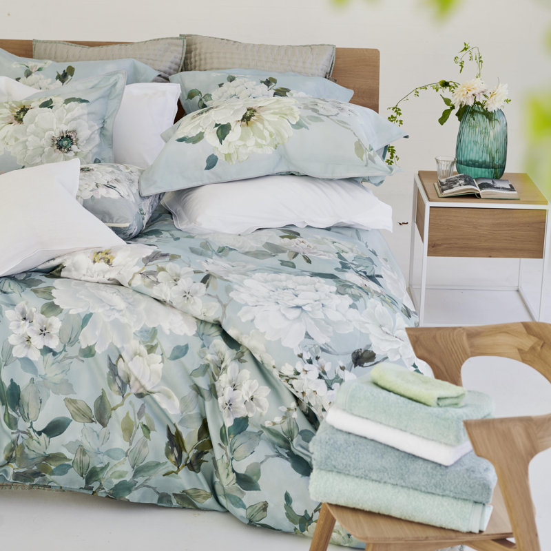 Fleurs Blanche Platinum Sham, Queen Sham