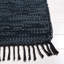 Tapis noir tissé à plat à la main Elle-902744919