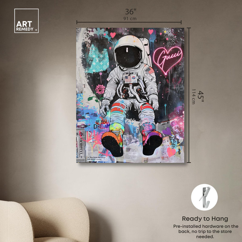 «Out in Space» par Art Remedy, Toile tendue, H 45 po x l 36 po x P 1,5 po