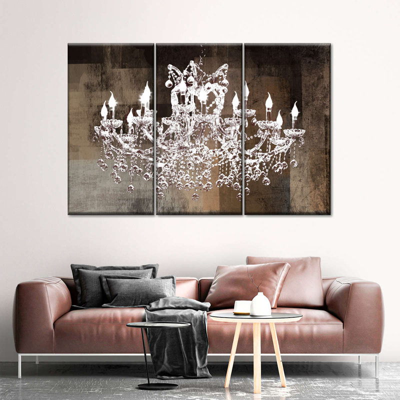 Ensemble de 3 pièces de vieux lustre en cristal sur toile Old, H 32 po x l 50 po x P 1,25 po