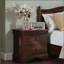 Table de chevet classique en bois cerise-1868698893