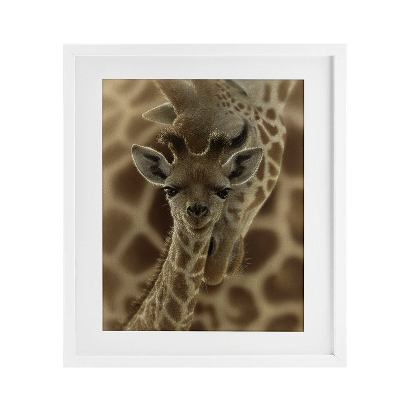 «Newborn Giraffe Calf», reproduction sous verre, conception de Collin Bogle, H 21 po x l 17 po, Cadre blanc côtier