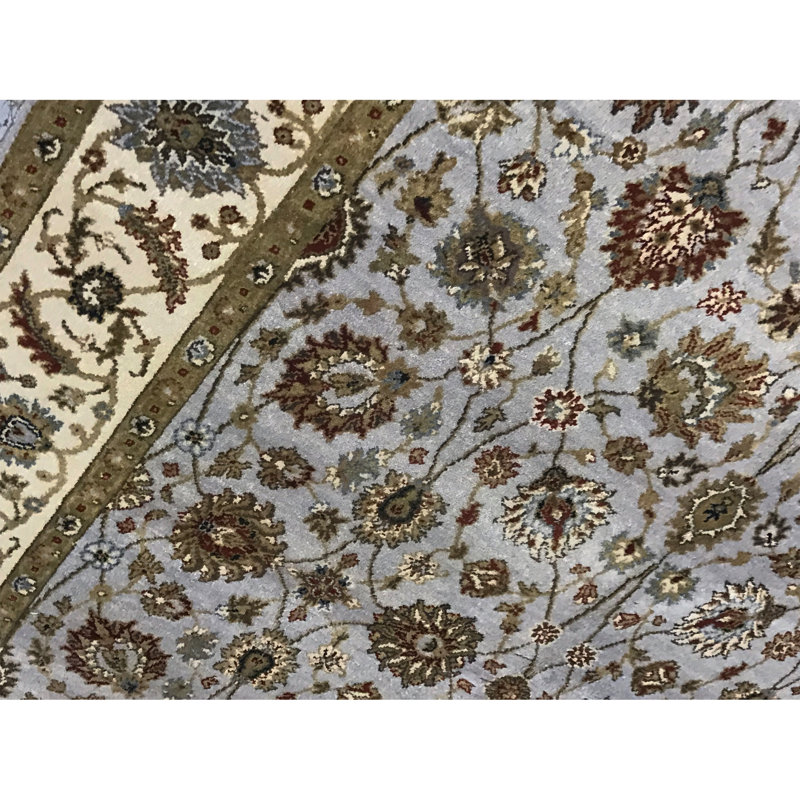 Wool Oriental Area Rug in Beige/Blue/Maroon