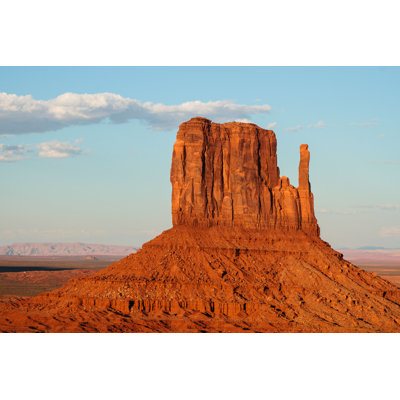 Monument Valley Mitten par Gary Gray - photographie sur toile tendue