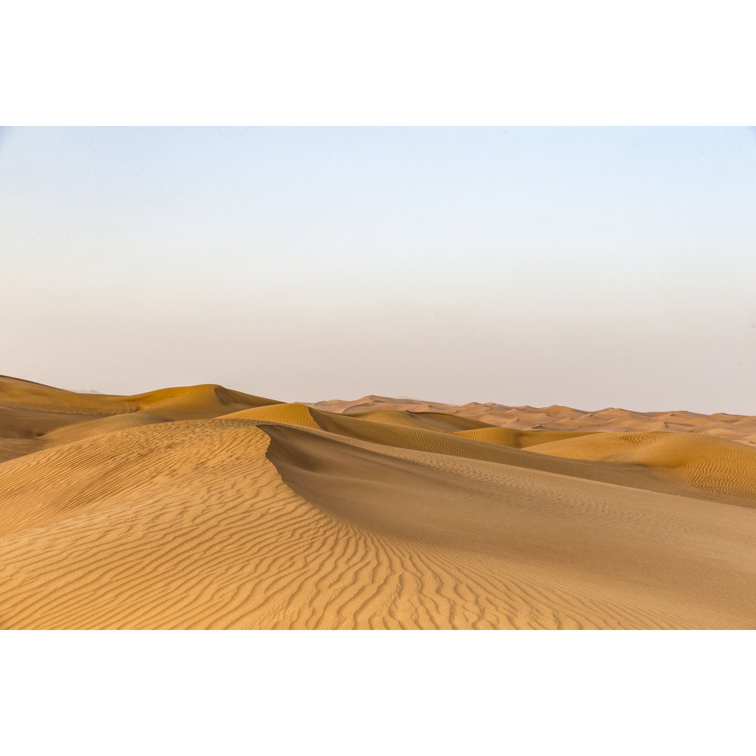 Dunes Of Arabia von GCShutter - Kunstdrucke auf Leinwand ohne Rahmen