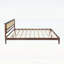 Très grand lit en bois de pin avec tête de lit en rotin, pieds de soutien renforcés pour plus de durabilité et de style, finition noyer-923321268
