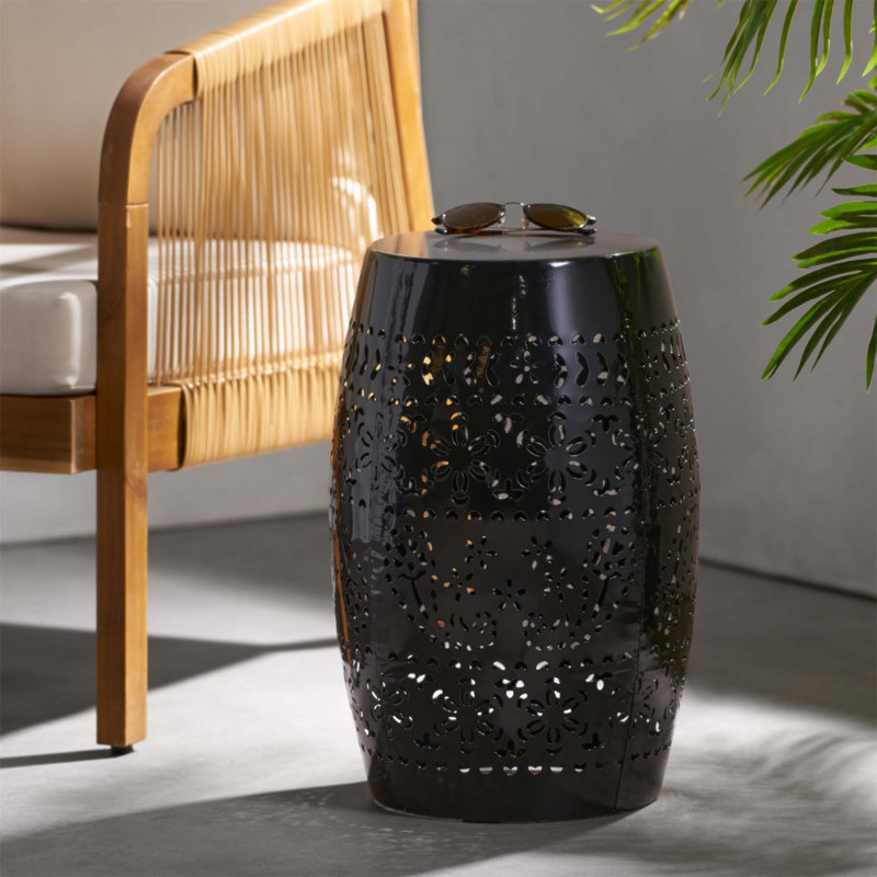 Table d'appoint polyvalente RUBY de 12 pouces avec une construction durable et un design élégant pour les espaces de vie modernes