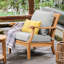 Chaise de patio en teck avec coussins